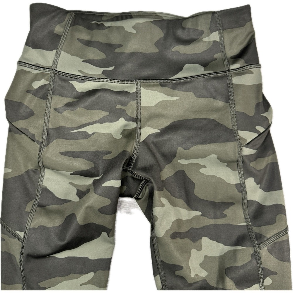 Athleta Camo Contender 7/8 Tight Women XS Green Camouflage Compression Pockets
